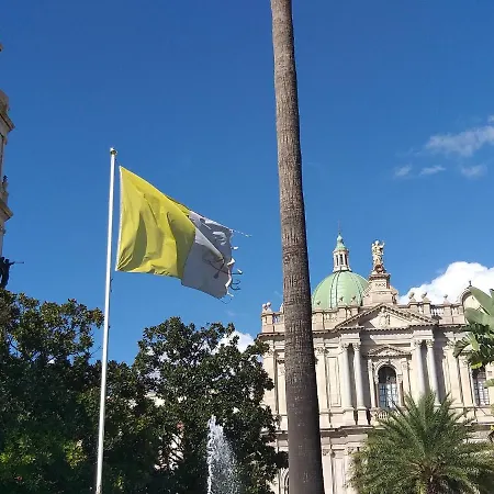 Center Life Atmosphere Pompeia