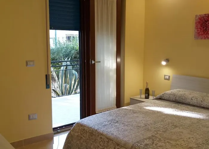 Center Life Atmosphere *